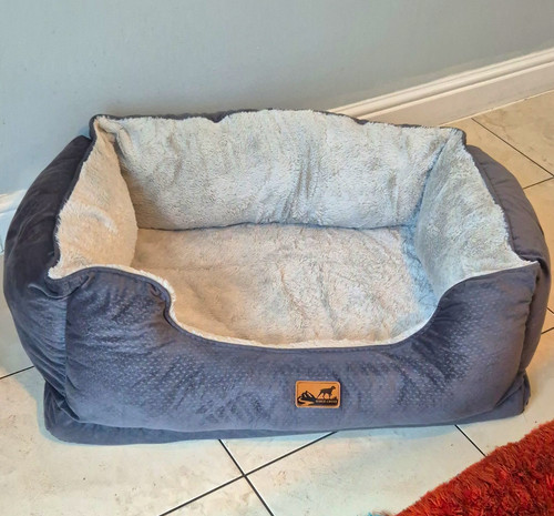 Large raised sides - large, soft
